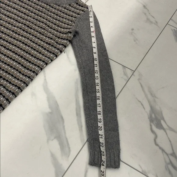 Boden Gray/BlackWhite/Tan Striped Sweater Wool Crew Neck Rib Cuffs & Hem Sz 2 - Picture 11 of 13